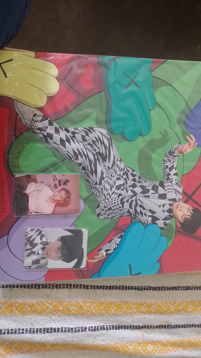 Customer photo review of J-HOPE - 1ST SINGLE ALBUM JACK IN THE BOX VINYL (LIMITED EDITION)
