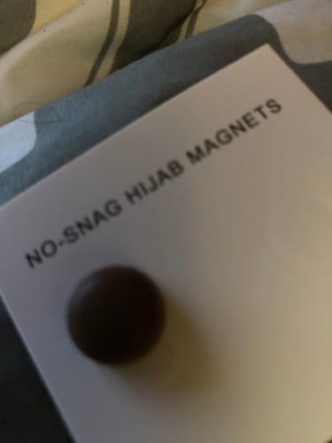 Customer photo review of Hijab Magnet - Sitara