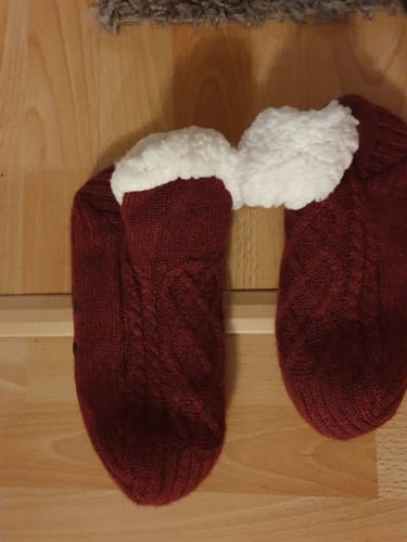 Customer photo review of Flauschige Pantoffelsocken mit V-Mund