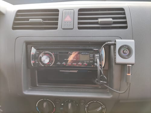 Customer photo review of Wegman Bluetooth Receiver - BT 5.3 - Bluetooth Auto via 3.5MM AUX - Handsfree bellen - Bluetooth Audio Adapter - Carkit - Bluetooth Ontvanger