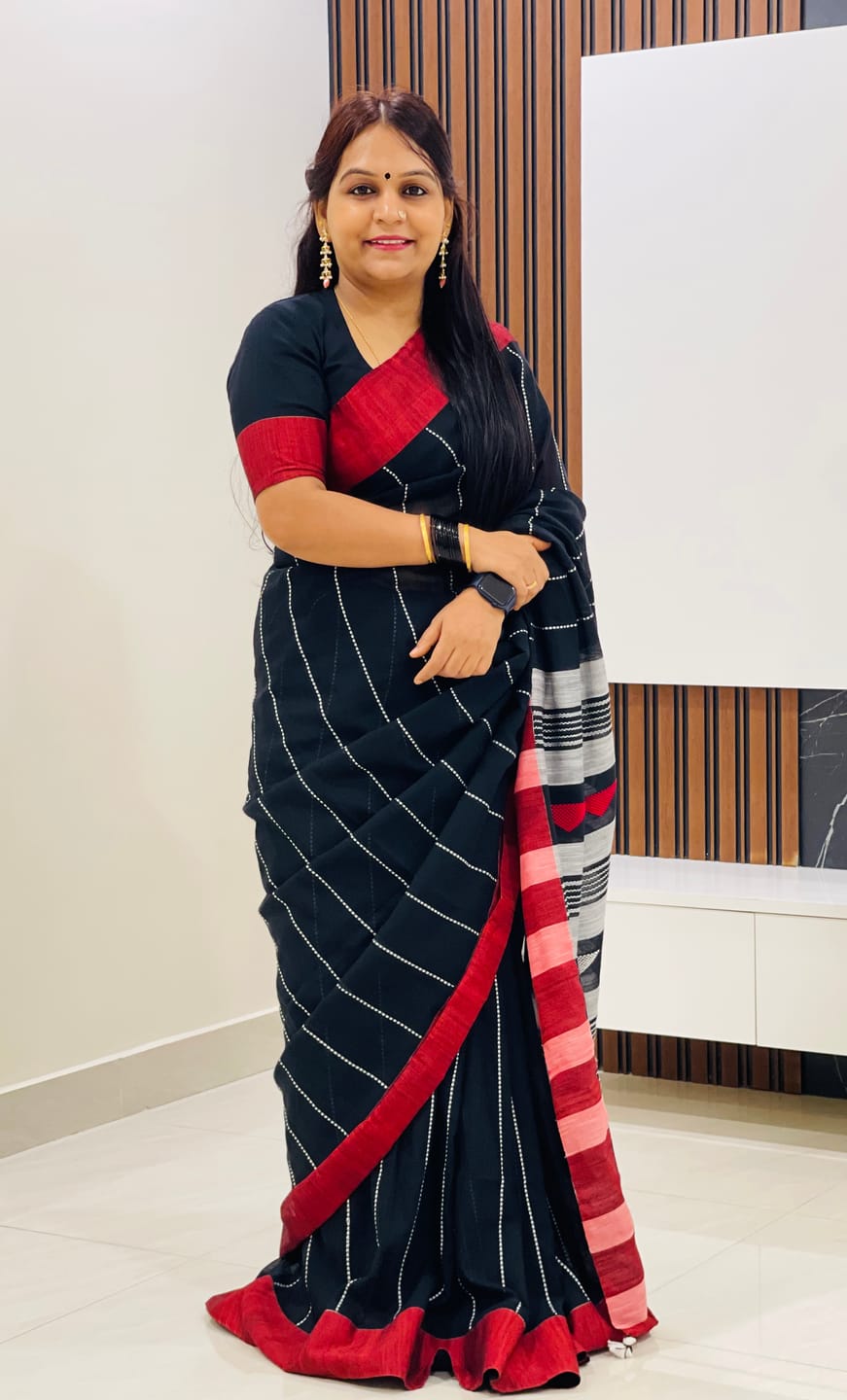 Customer photo review of Midnight Black Cotton Saree