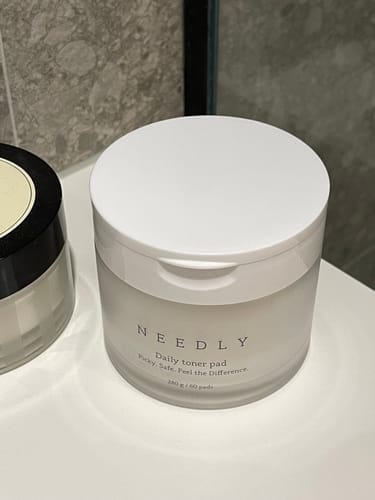 Customer photo review of NEEDLY Daily Toner Pad 280g (60 Pads)