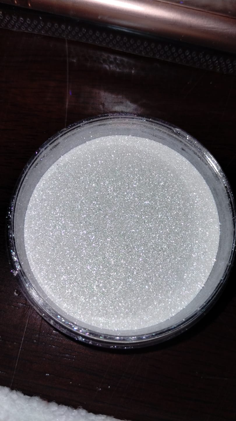Customer photo review of Duochrome loose glitter pigment - Utopia