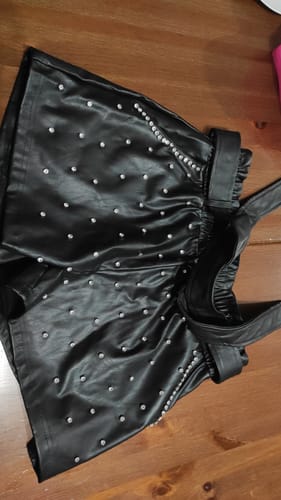 Customer photo review of Shorts in similpelle con strass