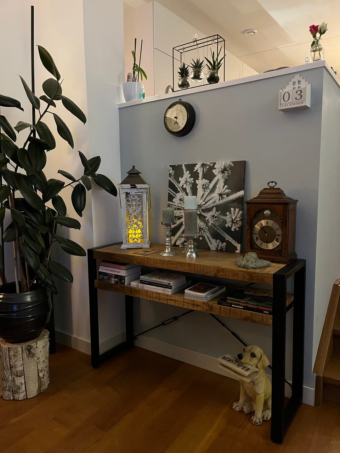Customer photo review of Sidetable industrieel Britt met schap | Mangohout en Staal | 120x35x76cm