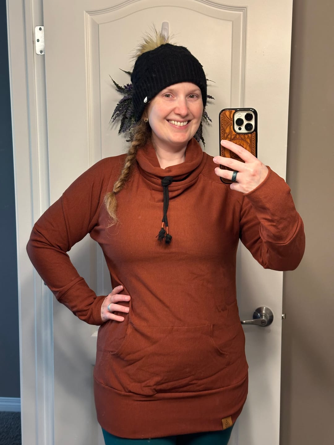 Customer photo review of *Pre-Sale* Cowl Sweatshirt (Fleece) - Boxing Week