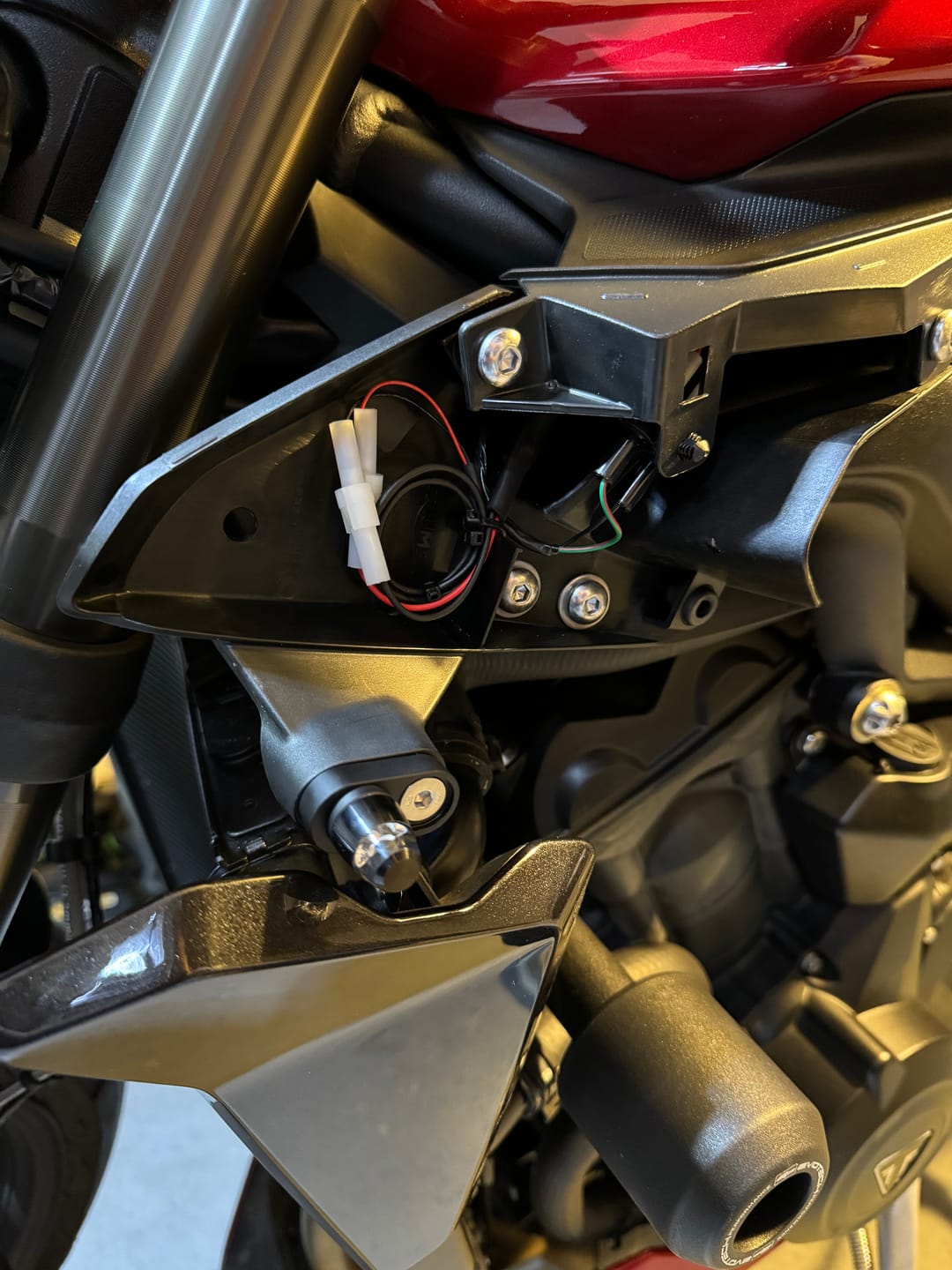 Customer photo review of Triumph Street Triple R/ RS / Moto2 Low Profile Plug & Play Turn Signal Kits – 2017-2024