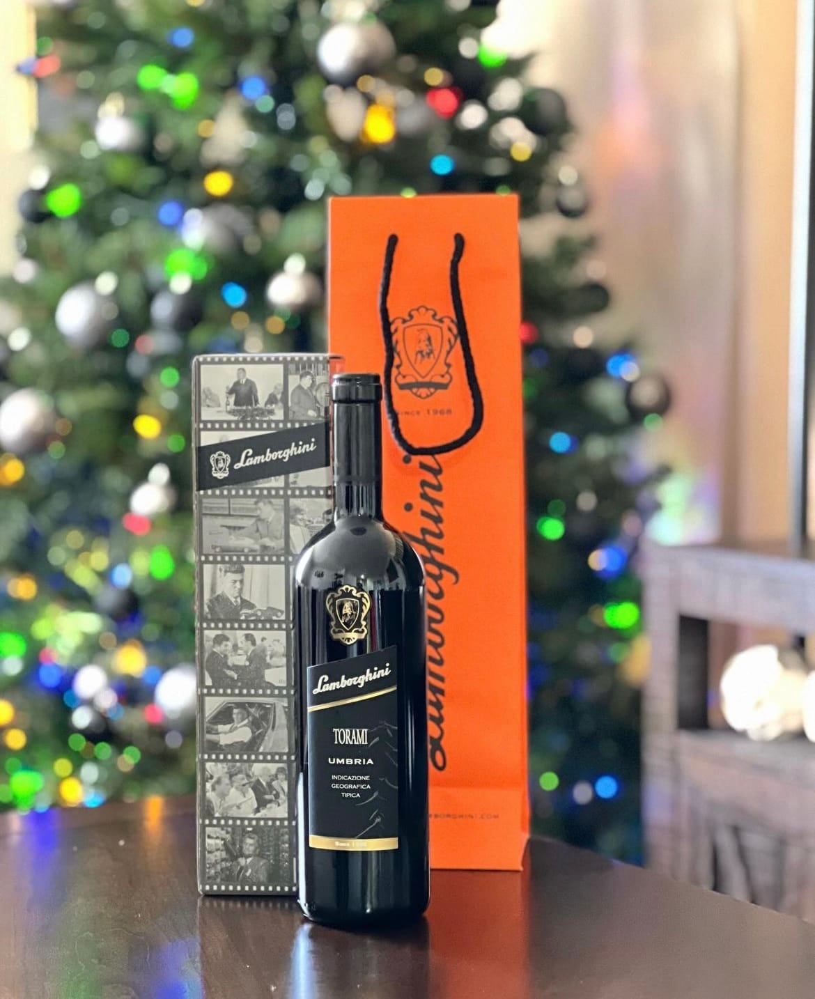 Customer photo review of Lamborghini: Torami Umbria Red with Gift Set