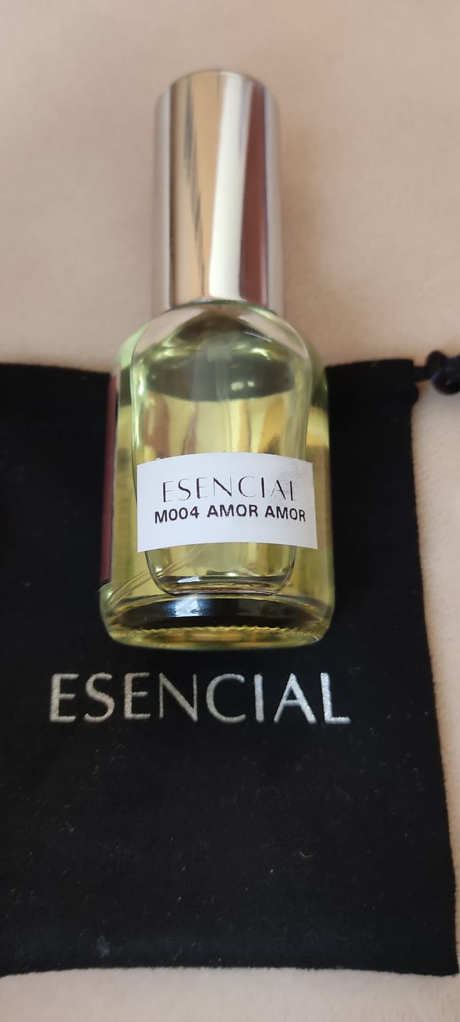 Customer photo review of M004 Inspirado en: Amor Amor - Cacharel