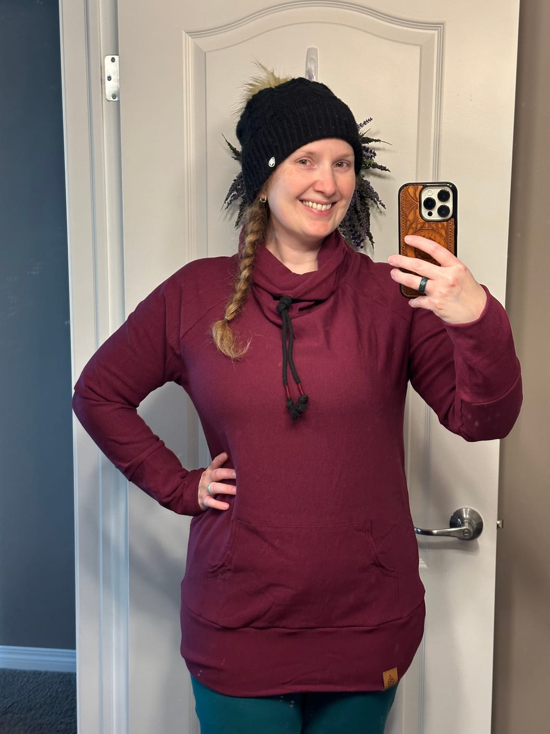 Customer photo review of *Pre-Sale* Cowl Sweatshirt (Fleece) - Boxing Week