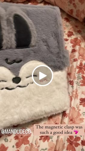 Customer video review of [PRE-ORDER] WOLF CHAN PLUSH BINDER - A5