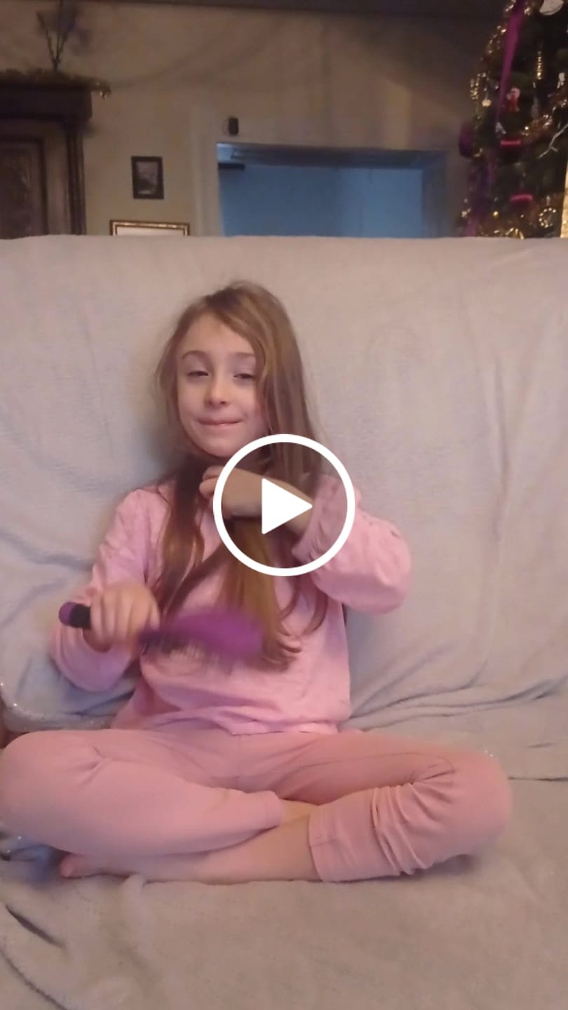 Customer video review of Magic Brush™