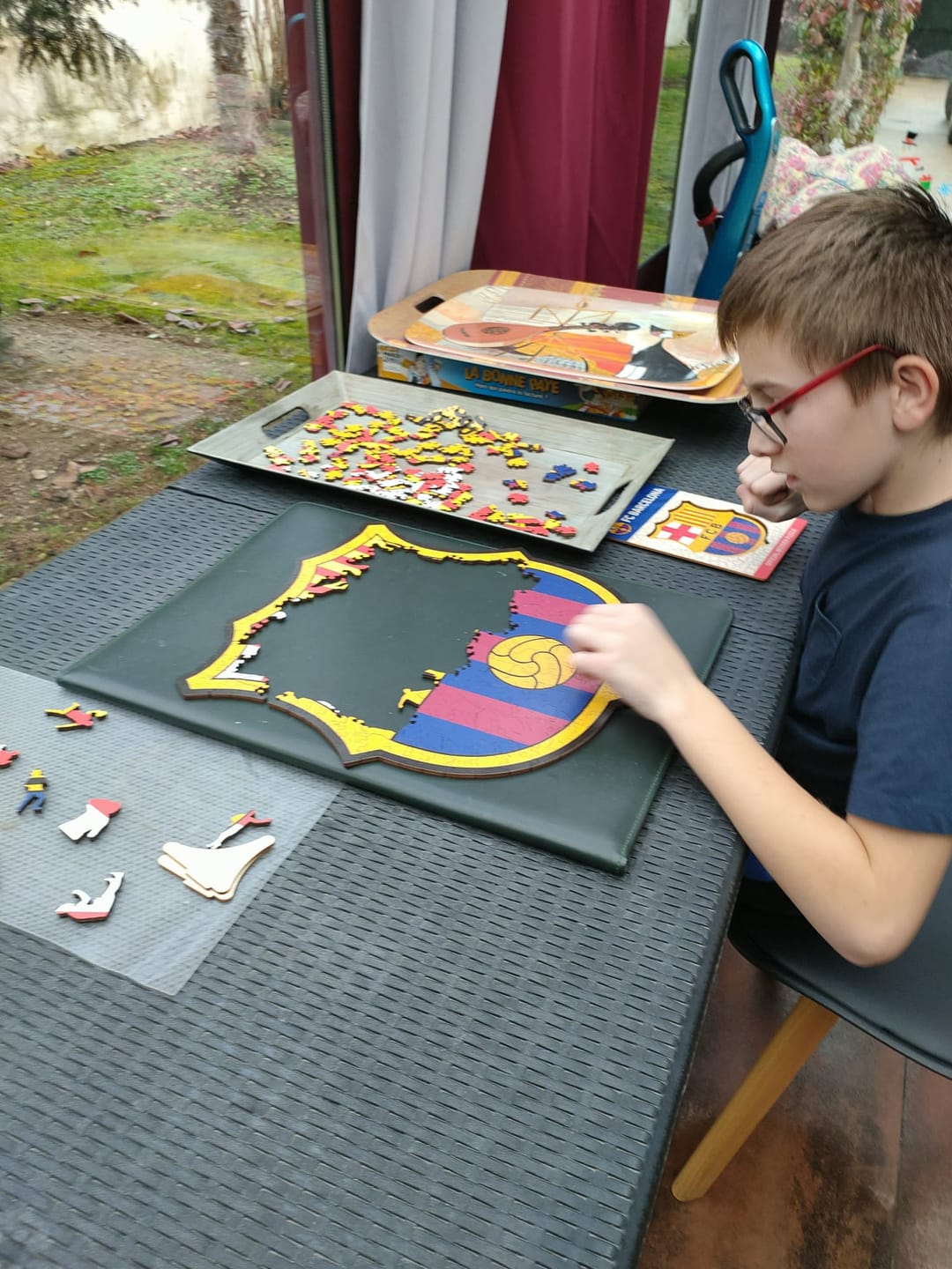 Customer photo review of Logo FC Barcelona® - Puzzle Officiel en Bois
