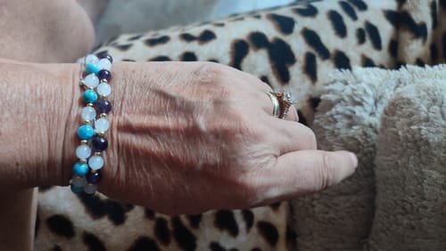 Customer photo review of Bracelet Détoxifiant en Apatite et Pierre de Lune || Or fin