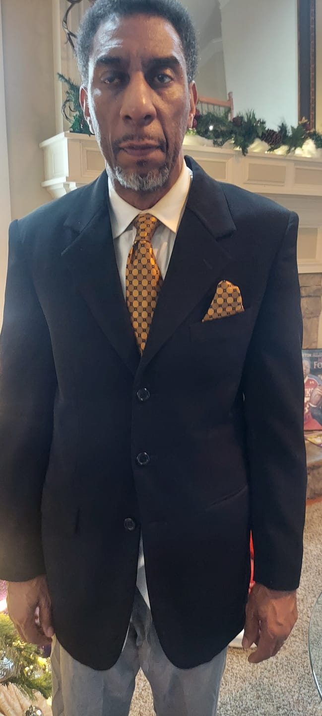 Customer photo review of Golden Plaid Silk Tie, Pocket Square and Cufflinks