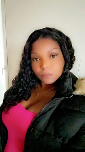 Customer photo review of Prédécoupé Front lace 13x4" Deep Wave Brun Foncé « prêt-à-porter »