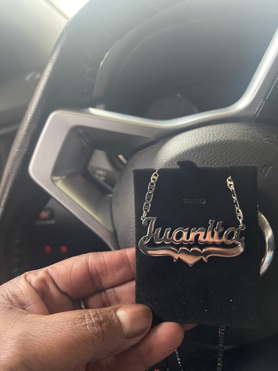 Customer photo review of Classic Heart Bar 3D Plated Name Necklace