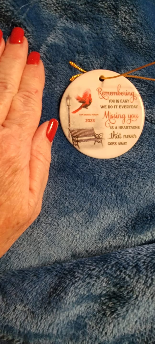 Customer photo review of Cardinals Winter Memorial Personalized Circle Ornament