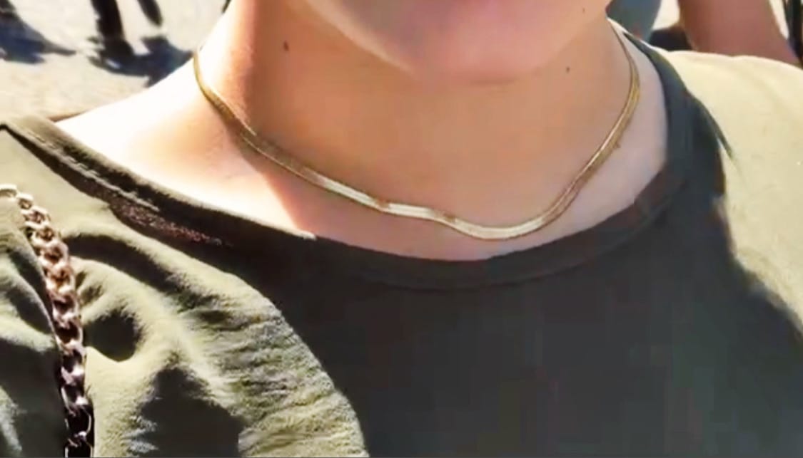 Customer photo review of Snake Skin Kette | 18K vergoldet
