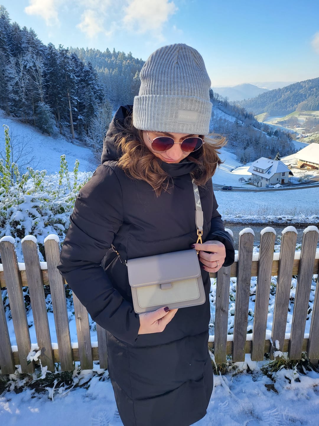 Customer photo review of VALDA - TAUPE