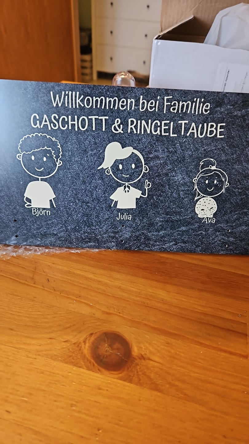 Customer photo review of Strichmännchen Familie (Schiefer) - Familien-Schlüsselbrett
