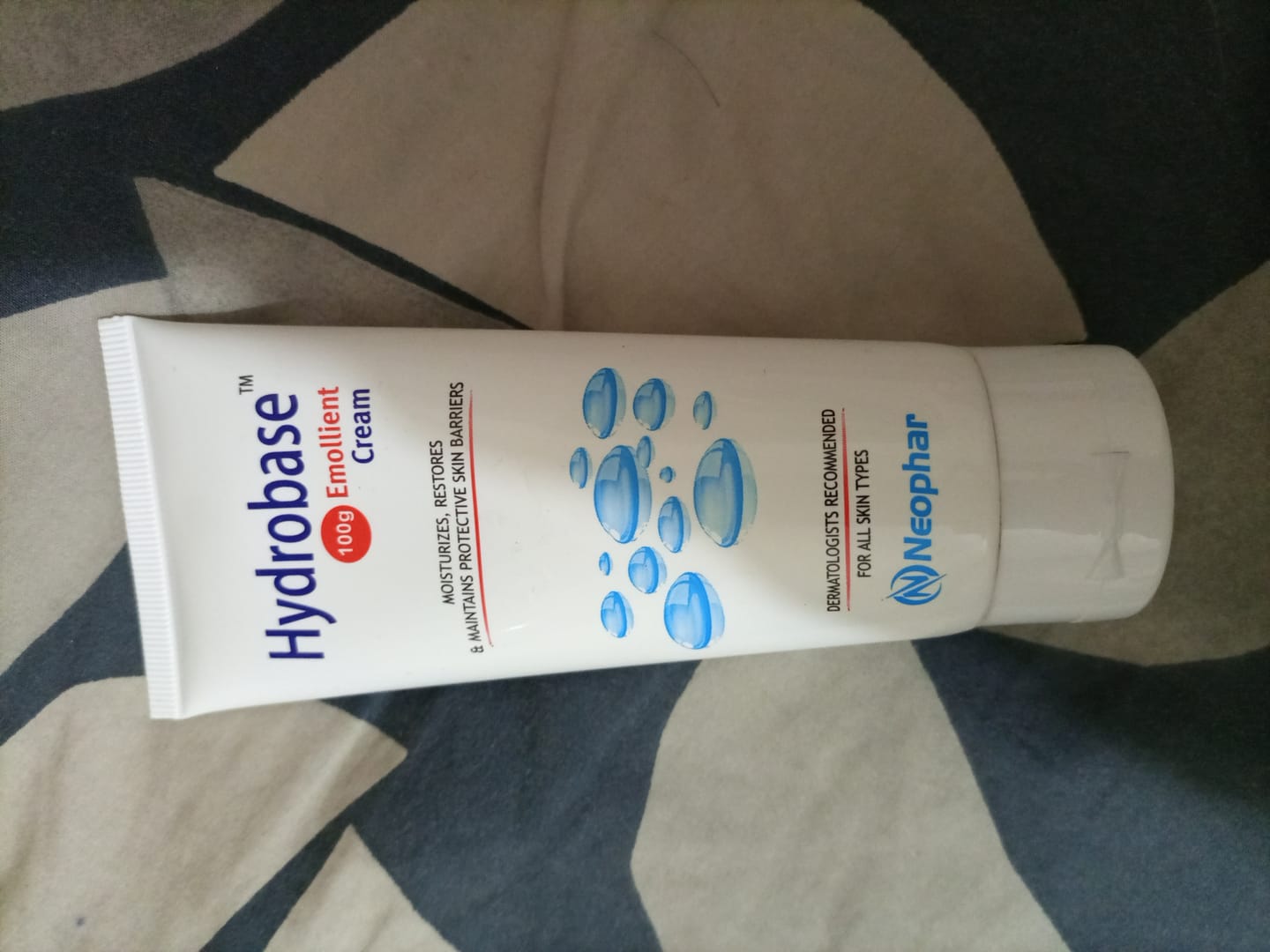 Customer photo review of Hydrobase Emollient Cream