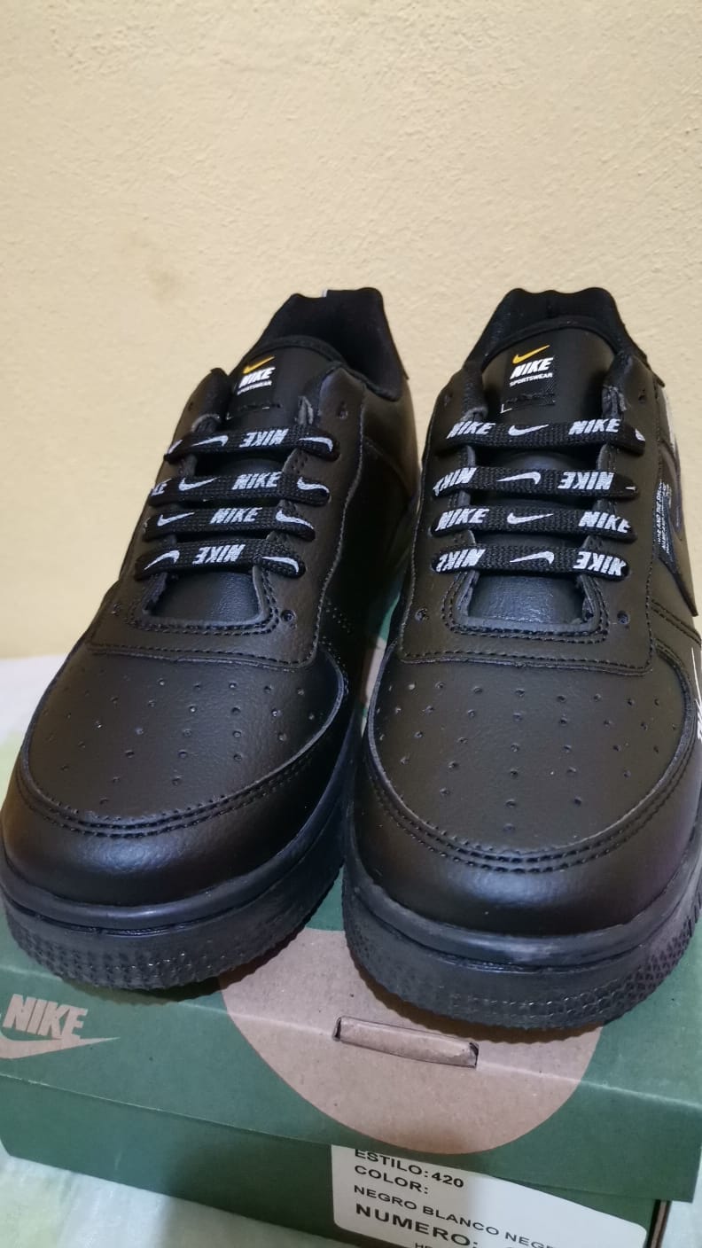 Customer photo review of Tenis 275 Blanco Fiusha