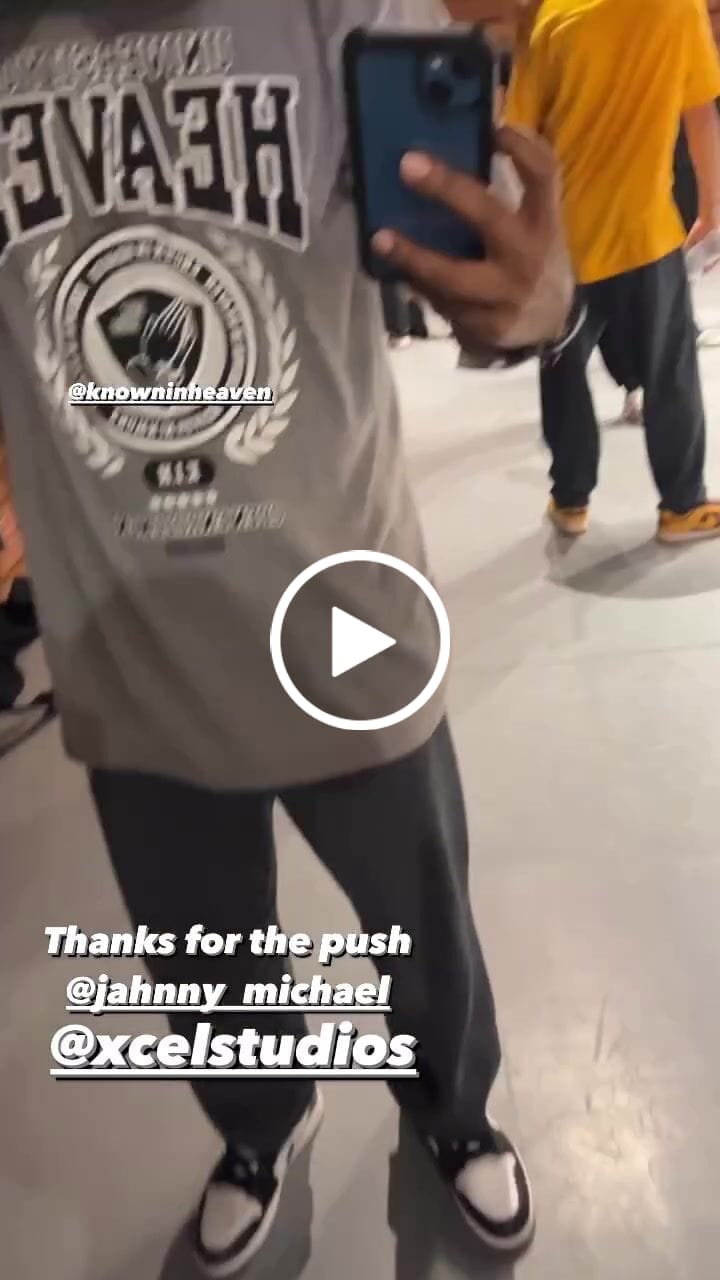 Customer video review of University of Heaven - Premium Tee