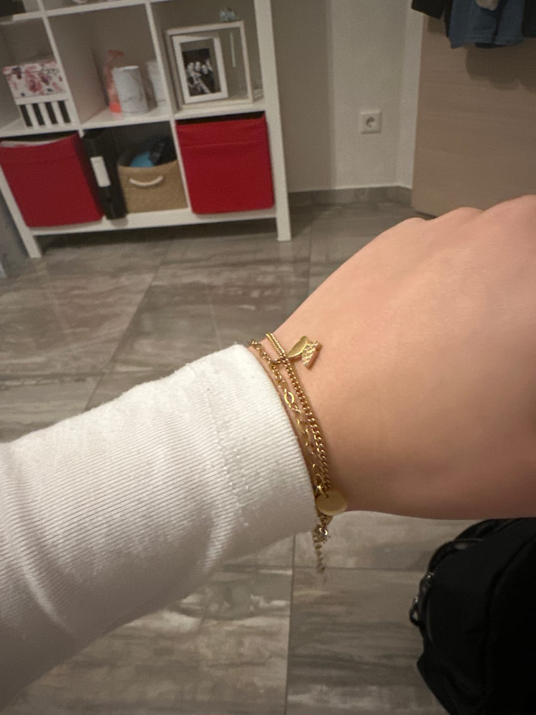 Customer photo review of Crystal Butterfly Armband | 18K vergoldet