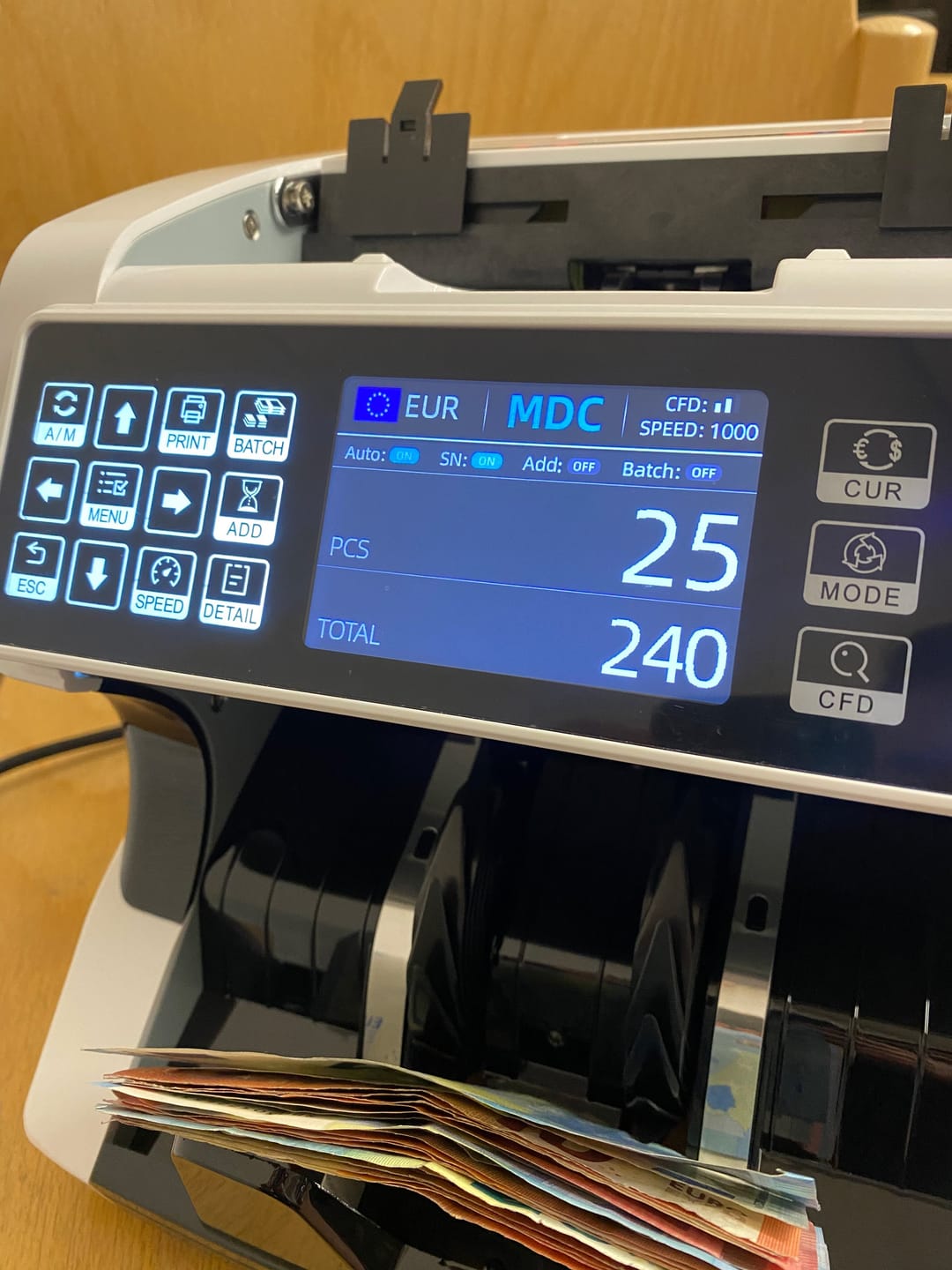 Customer photo review of Jubula MV-500 Banknote Value Counter