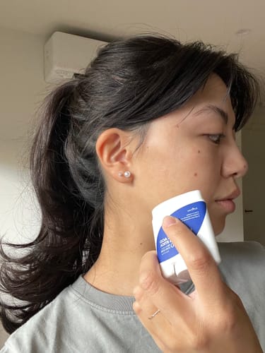 Customer photo review of Isntree - Hyaluronic Acid Airy Sun Stick 22g