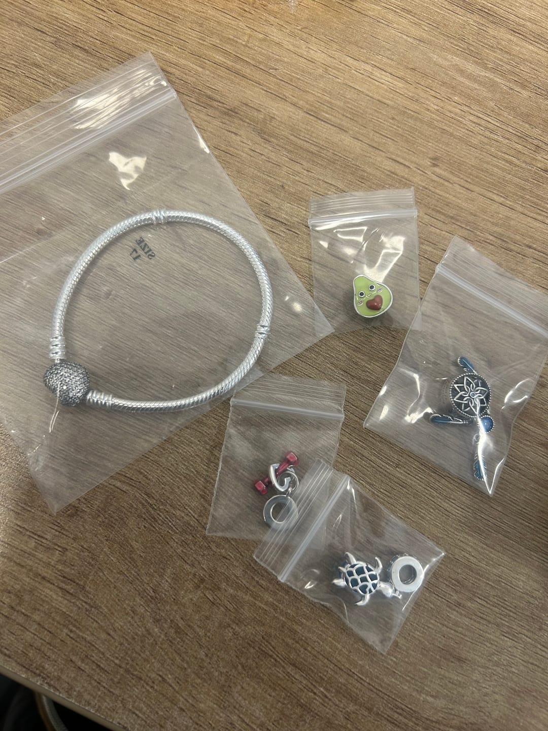 Customer photo review of Charm Amor al Gym
