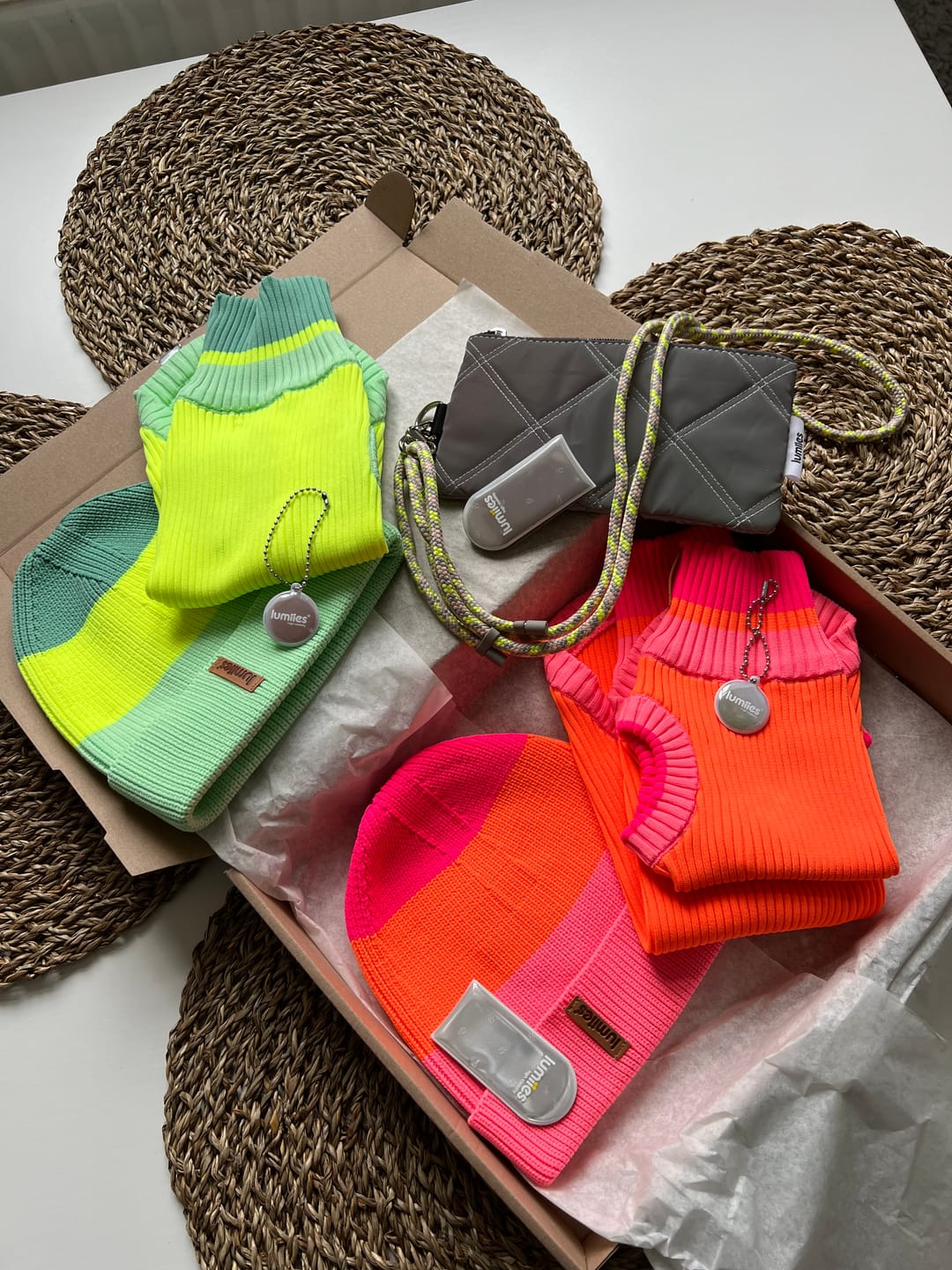 Customer photo review of THE GLOW BEANIE 2.0 (Neon Strickmütze, Partnerlook)
