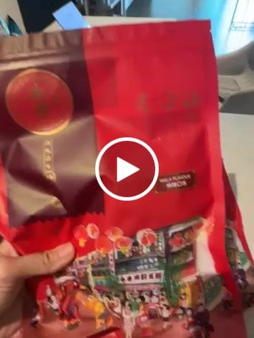 Customer video review of BITE SIZE BAKKWA - MALA FLAVOUR (100G)