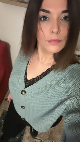 Customer photo review of Maglione Buttons