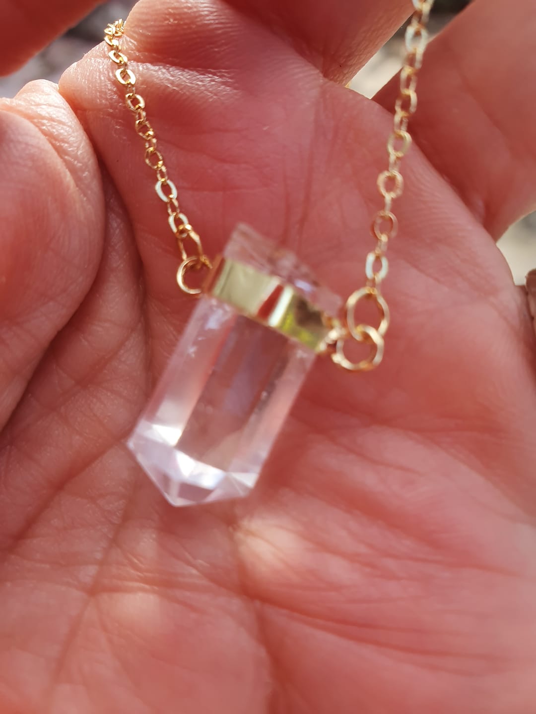 Customer photo review of Collier Cristal de Roche "Murmure du Tibet"