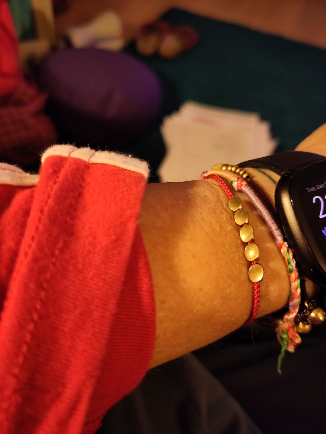 Customer photo review of Handgemachtes Tibetisches Glücks-Armband aus Kupfer