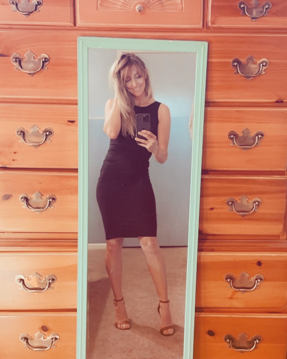 Customer photo review of Contour Y Dress