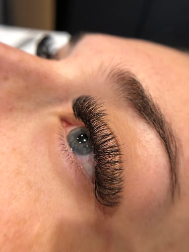 Customer photo review of PRO MADE 9D 0.07 RUSSIAN FANS (LOOSE BOX OF 500)