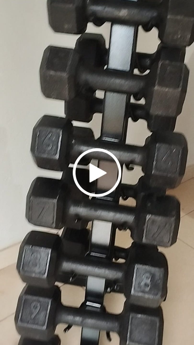 Customer video review of Kit Musculação Com Par de Halteres Sextavados Pintados de 1-10kg