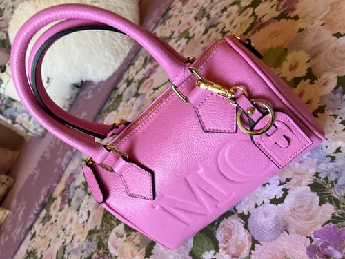 Customer photo review of Borsa Bauletto Eloise in vera pelle (Personalizzabile)