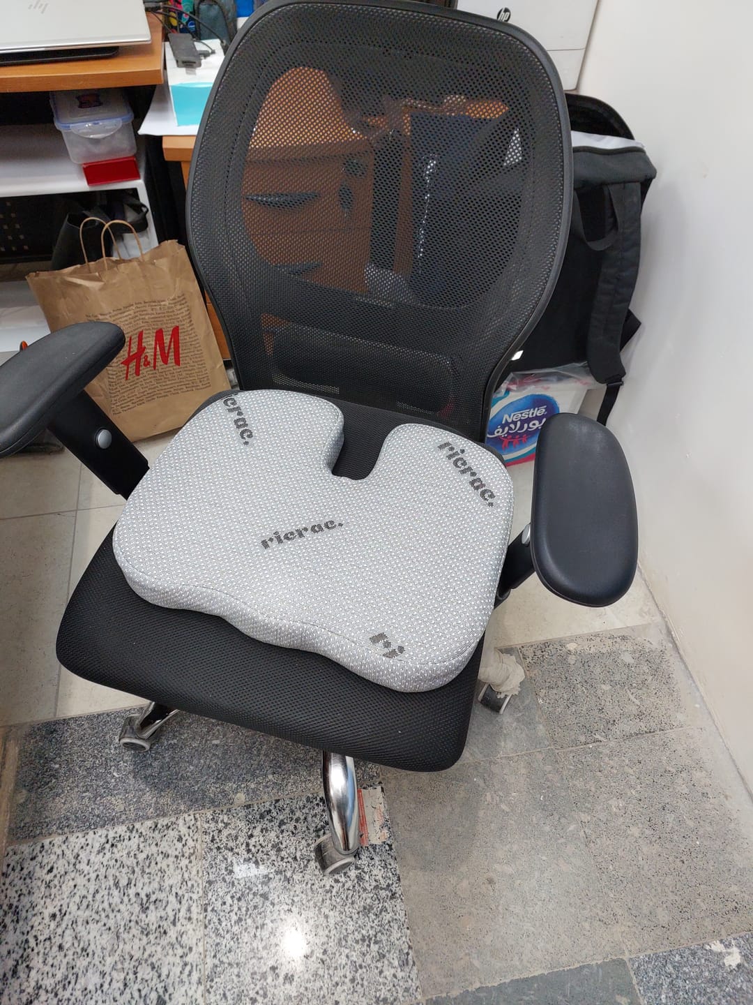 Customer photo review of Rall- Portable Tailbone Cushion