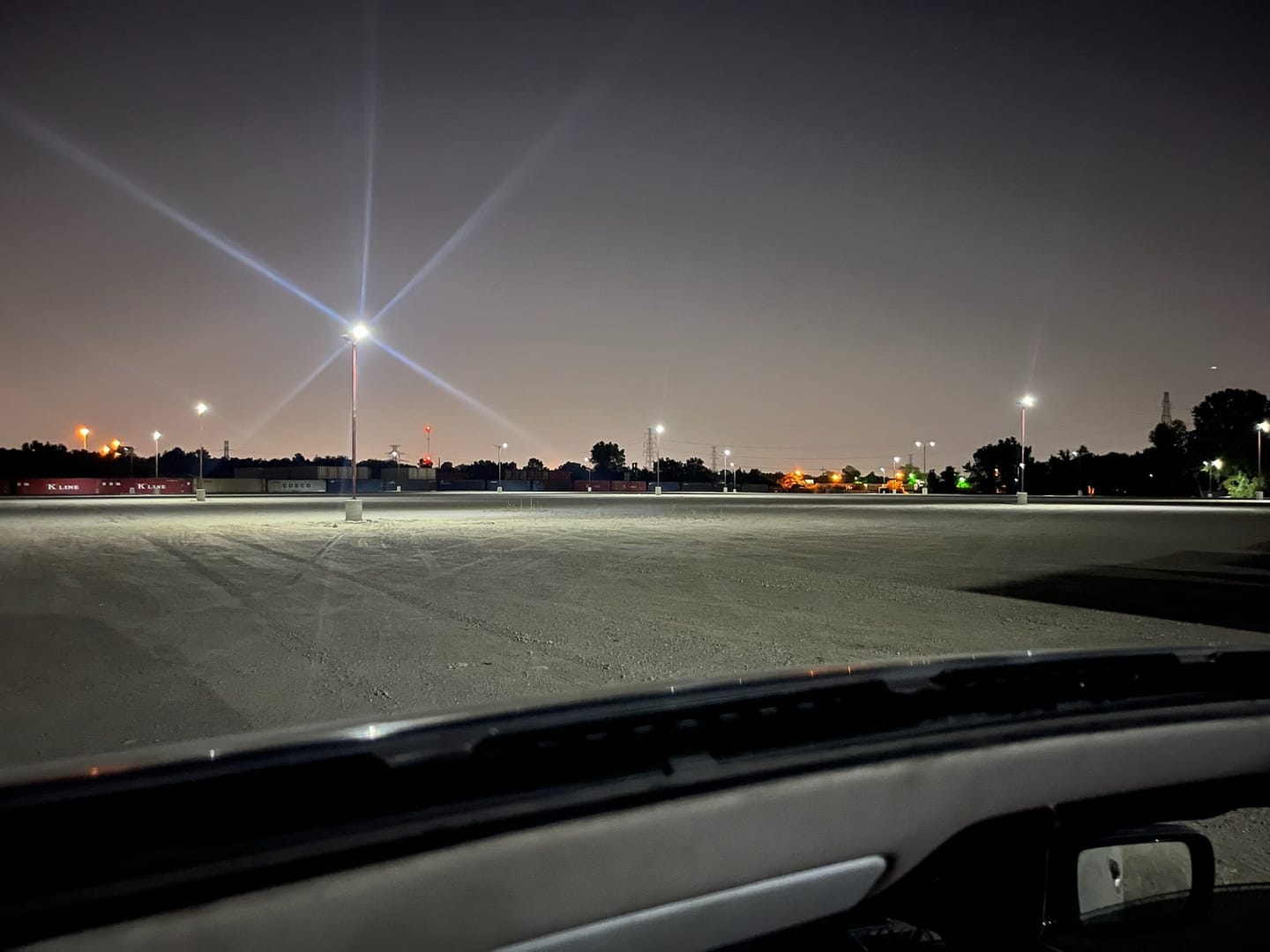Customer photo review of Bright 400 W solar powered street lights for parking lots