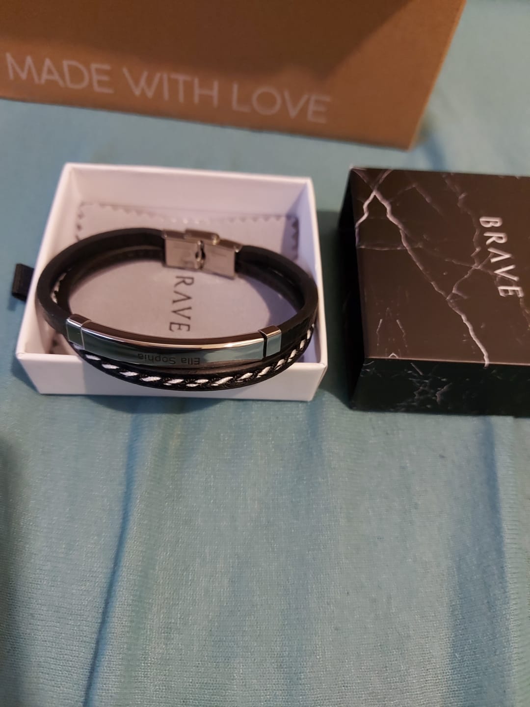 Customer photo review of Pulsera Hombre BRAVE Lord ~ Texto Personalizable