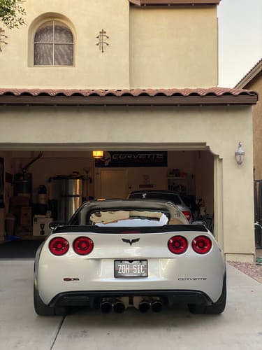 Lester H. review of Corvette C6 ZR1 Conversion Rear Trunk Spoiler image 1 out of 3