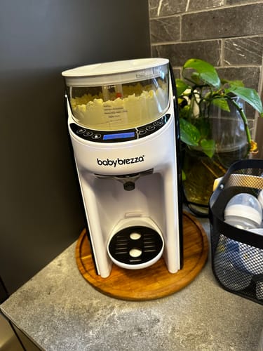 Customer photo review of Formula Pro Advanced Baby Formula Dispenser