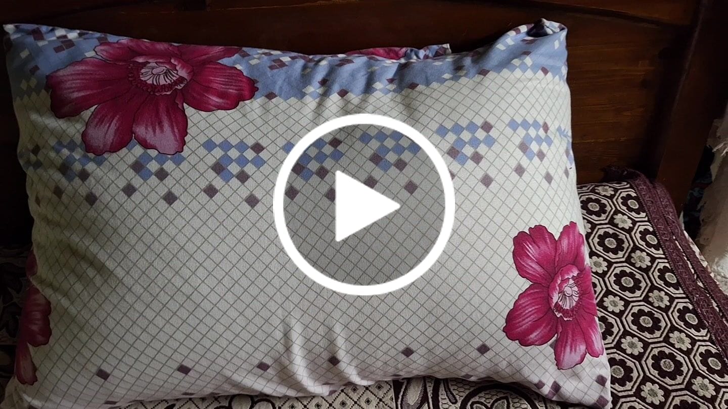 Customer video review of Luxurious Plain Hotel Pillow