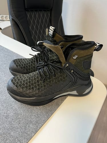 Customer photo review of ToughStep - Orthopädischer Arbeits- & Sicherheitsstiefel