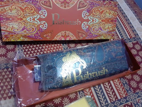 Customer photo review of Pashtush Mens Fine Soft Ethnic Stole Navy Blue