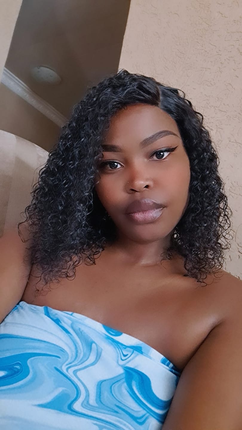 Customer photo review of Effortless Glueless Lace Frontal Curly Bob Wig  - Made from Human Hair